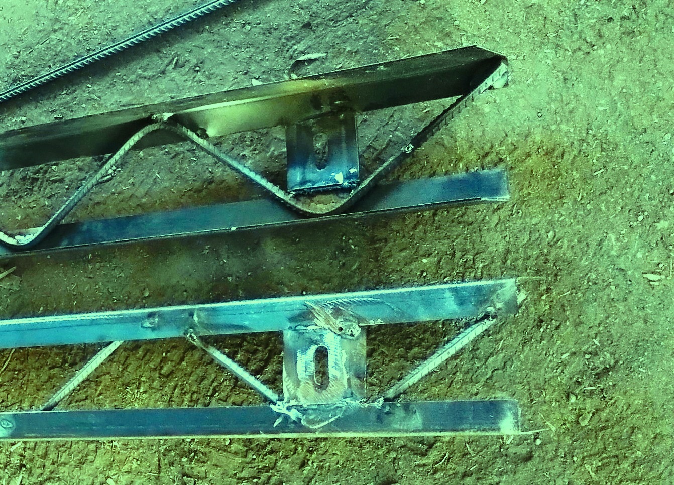 وال پست کرمیت با زیگزاگ پیوسته